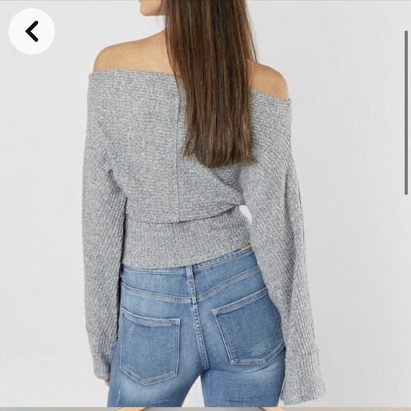 Free People Crazy on You Gray OffShoulder Crop Bell-Sleeve Sweater Women’s Small - Picture 3 of 9